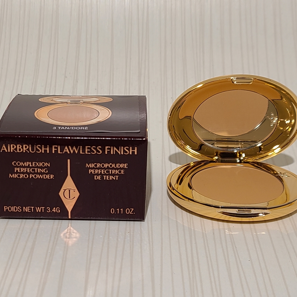 Charlotte Tilbury Airbrush Flawless Finish Powder - 3 Tan